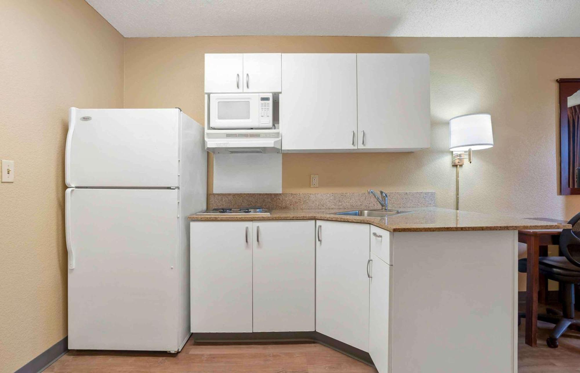 Extended Stay America Suites - Los Angeles - Torrance Harborgate Way Карсън Екстериор снимка
